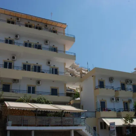 Ξενοδοχείο Vola 4*