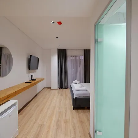 Ξενοδοχείο Vola 4*