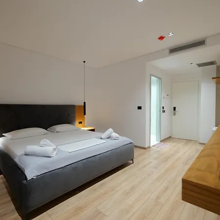 Vola Saranda