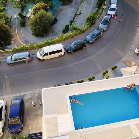 Vola Ξενοδοχείο 4*