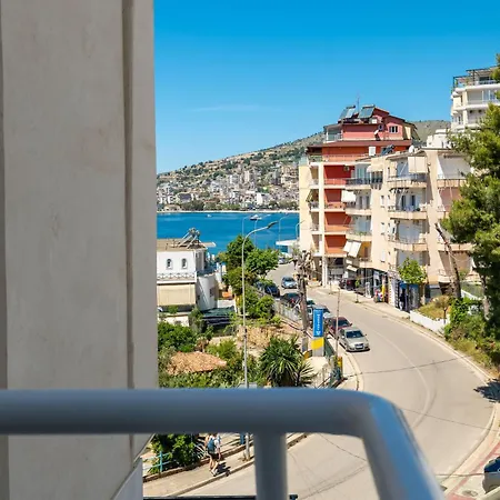 Ξενοδοχείο Vola 4*