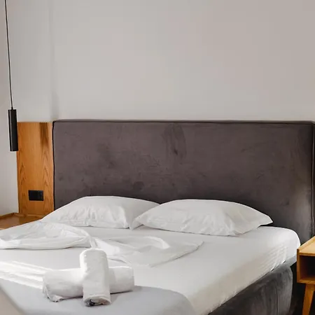 Vola 4* Sarandë