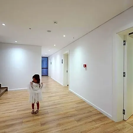 Vola Hotel 4*